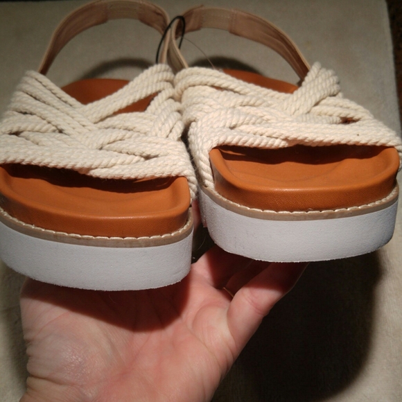 🌏Urban Outfitters🌏 - Picture 5 of 11